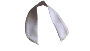 Kołnierzyk do stuły z koronkowym wykończeniem