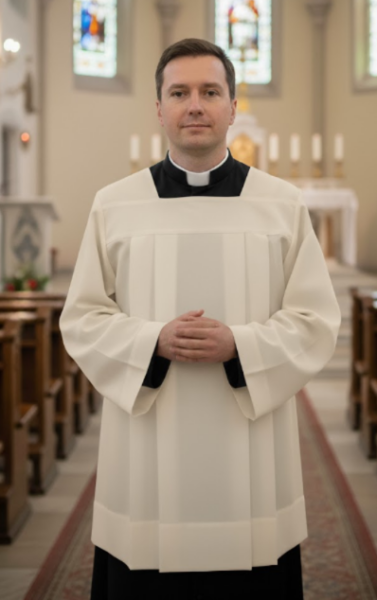 Komża kremowa Kapłańska