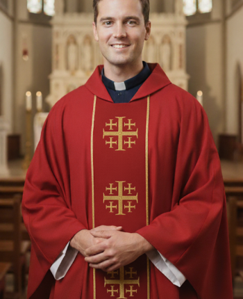 Ornat Czerwony z Krzyżem Jerozolimskim