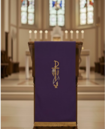 Nakrycie na Ambonę Lektorium Fioletowe z Haftem PX