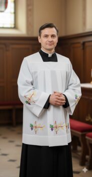 komża haft krzyż czerowny