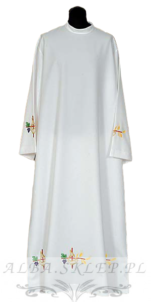 Alba kapłańska haftowana 9