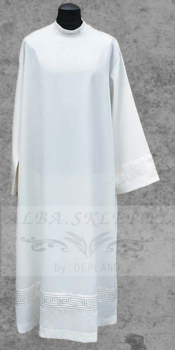 Alba z atłasową wstawką