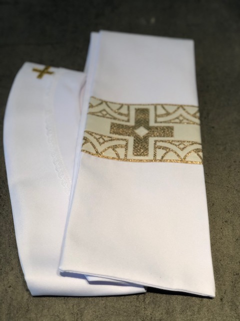 Stuła kapłańska biała z krzyżem Stuła kapłańska biała z krzyżem