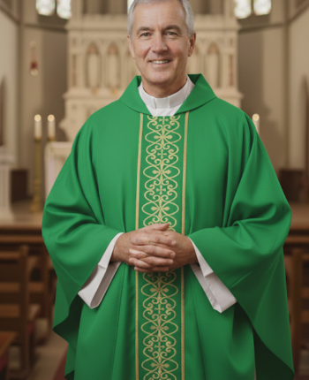 Ornat Zielony ze Zdobieniem Złotym